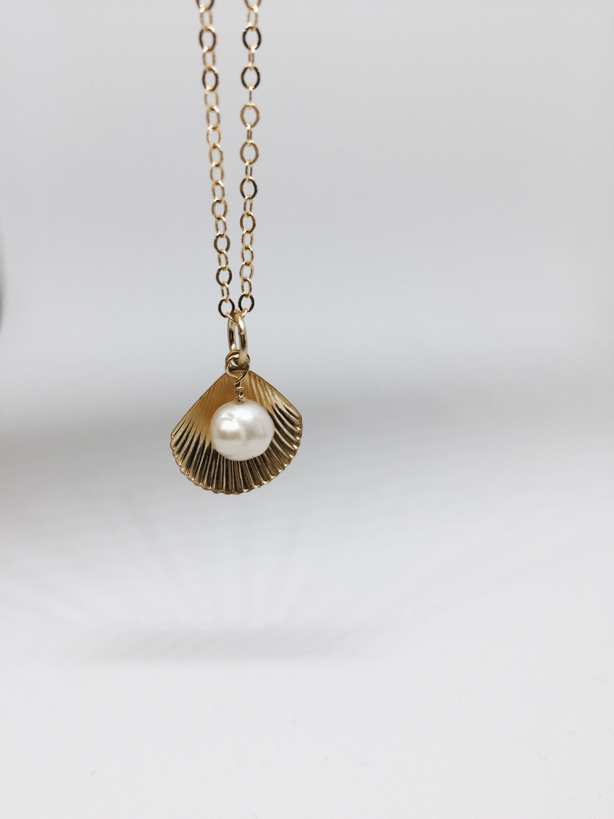 Collier Shell